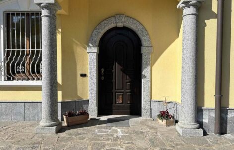 Villa bifamiliare in Vendita a LONATE POZZOLO,