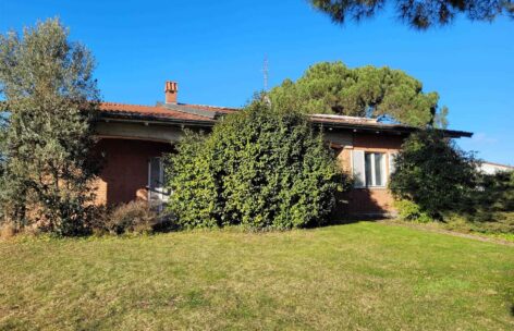Villa in V a OLGIATE OLONA
