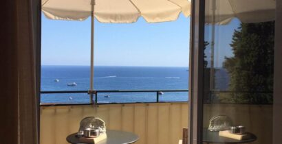 Villa a schiera in V a ROQUEBRUNE