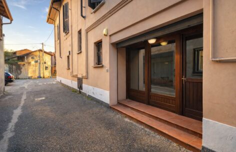Ufficio in Affitto a LONATE POZZOLO,
