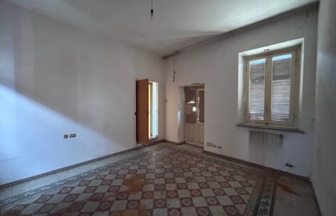 Casa semi indipendente in Vendita a CARDANO AL CAMPO,