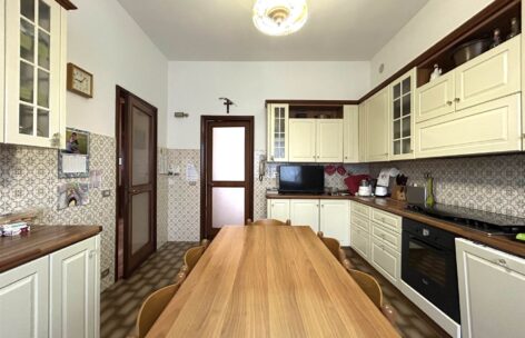 Villa in Vendita a BUSTO ARSIZIO,