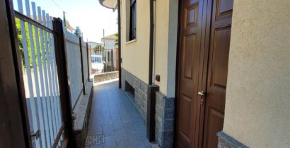 Casa semi indipendente in V a CARDANO AL CAMPO