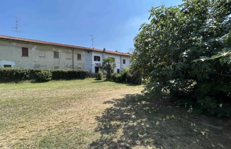 Terreno edificabile in Vendita a CASSANO MAGNAGO,