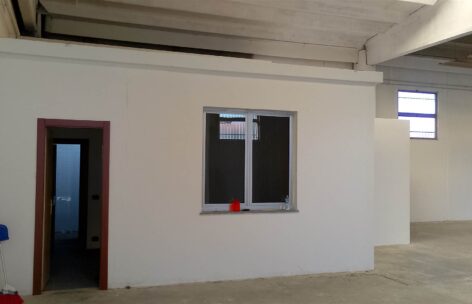 Laboratorio in Affitto a CARDANO AL CAMPO,