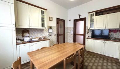Villa in Vendita a BUSTO ARSIZIO,
