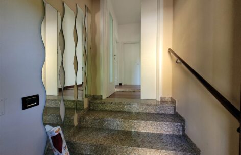 Casa semi indipendente in V a CARDANO AL CAMPO
