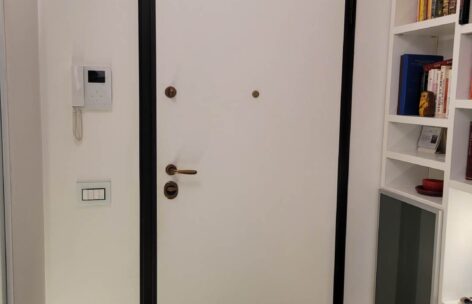 Appartamento in Vendita a SESTO CALENDE,