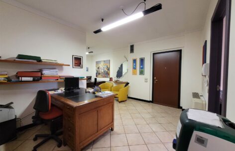Ufficio in V a OLGIATE OLONA