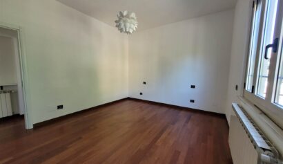 Casa semi indipendente in Vendita a CARDANO AL CAMPO,