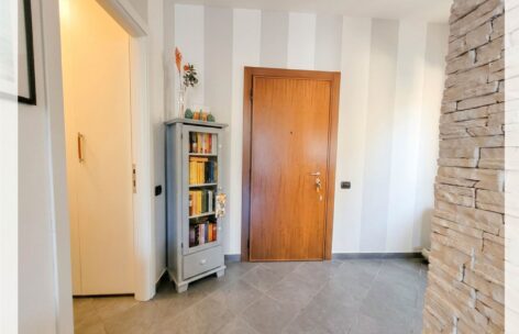 Appartamento in V a SOMMA LOMBARDO